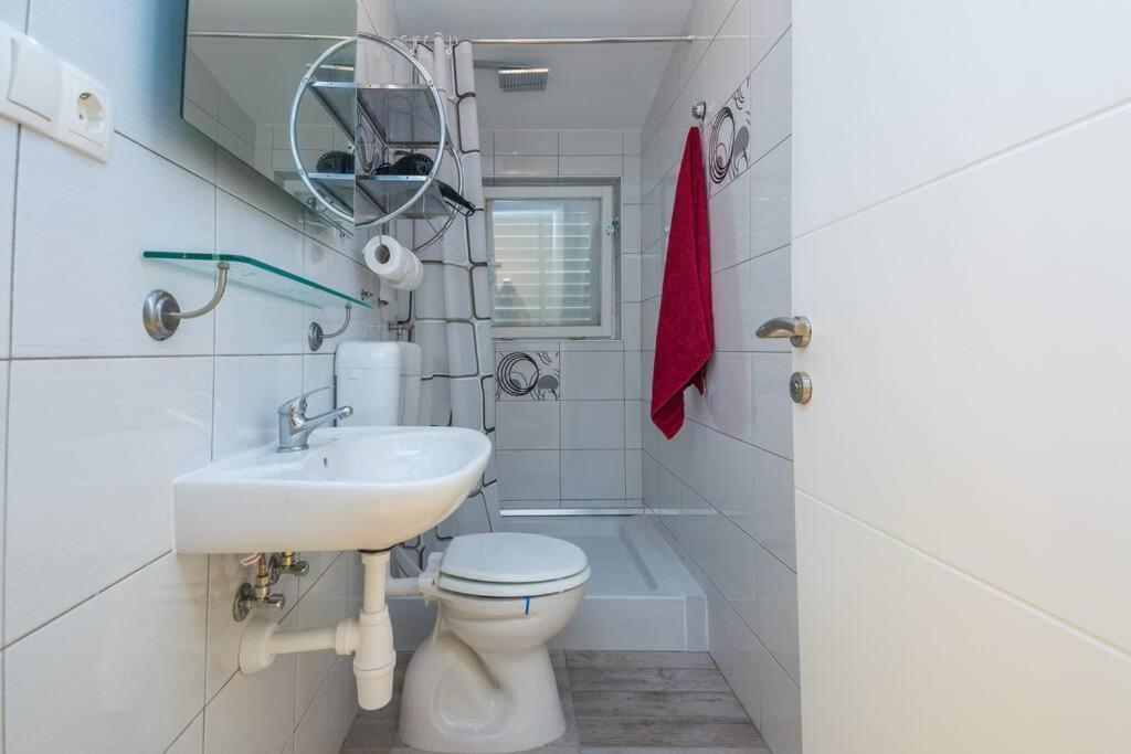Family Patio Vir Apartment Luaran gambar